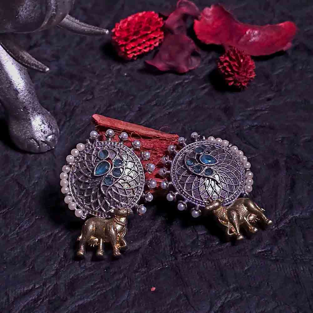 Royal Gold Nandi Oxidised Earrings